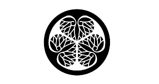 Close-up of the Mitsuba Aoi crest showing the vein patterns of each hollyhock leaf.
